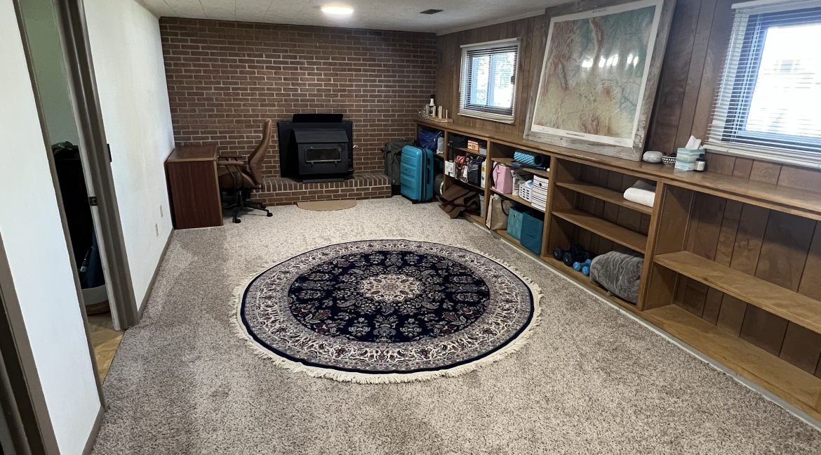 18Downstairs living rm
