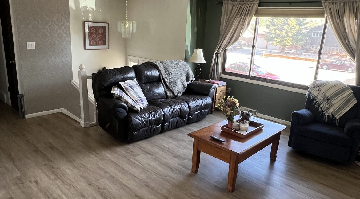 3Living rm w Hallway 2