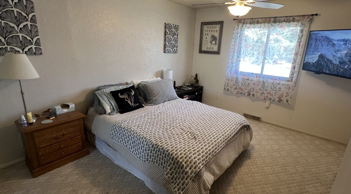 8Master Bdrm