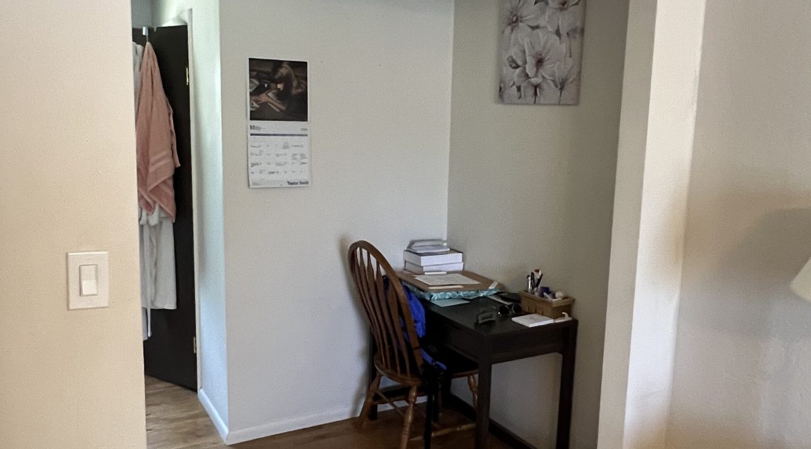 9Master Bdrm and Desk